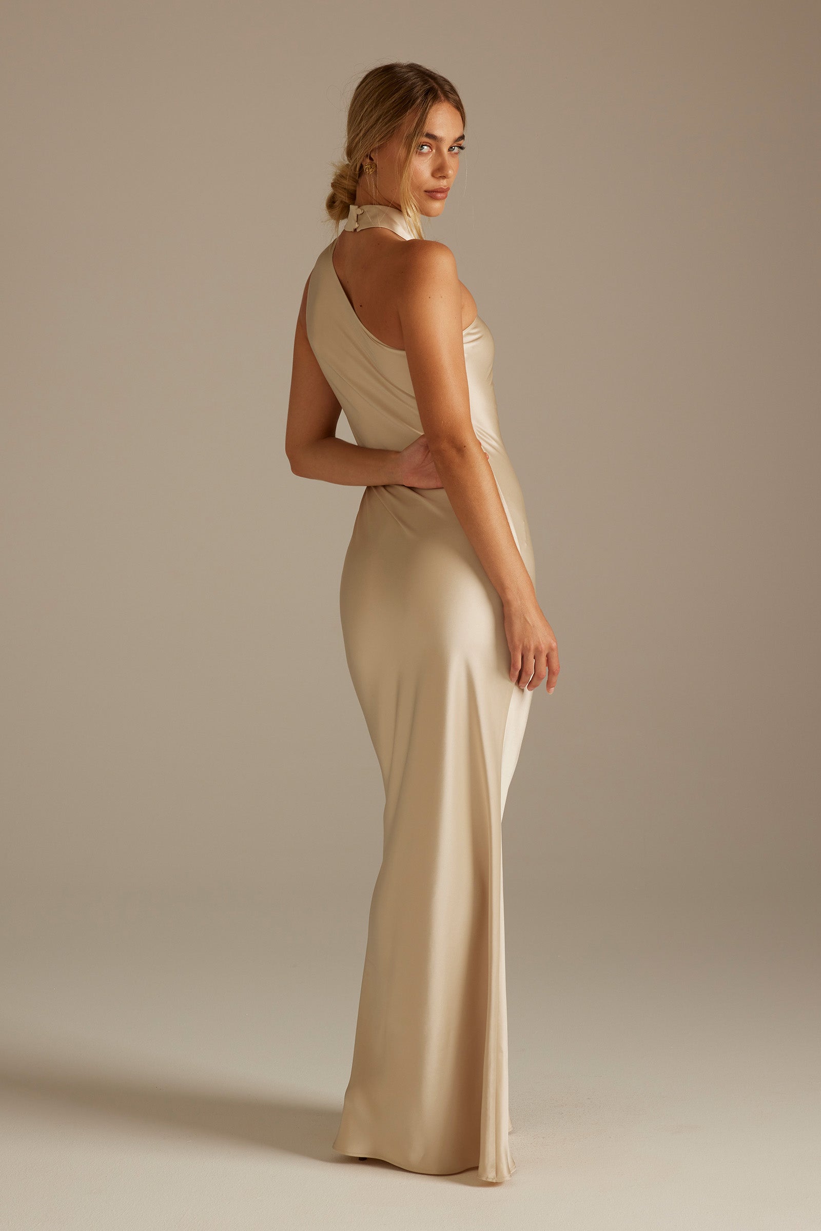 Billie Champagne Back Shot Bridesmaid Dress_XS_