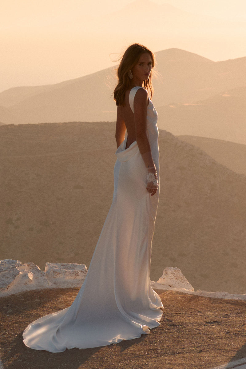 Tia | Simple Wedding Dresses