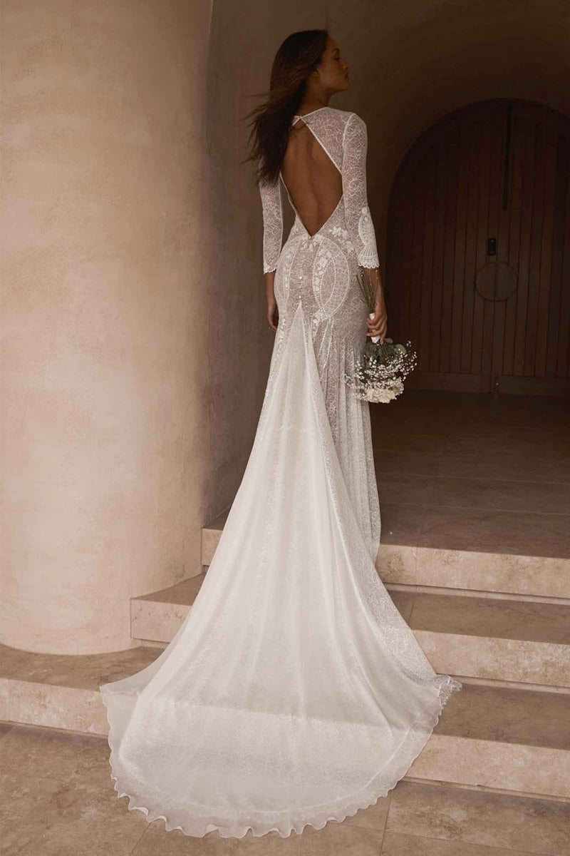 Long sleeve lace shop backless wedding dress