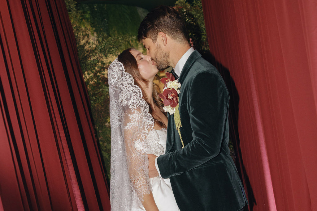 Naïla & Lachlan in Vittoria & Juliette