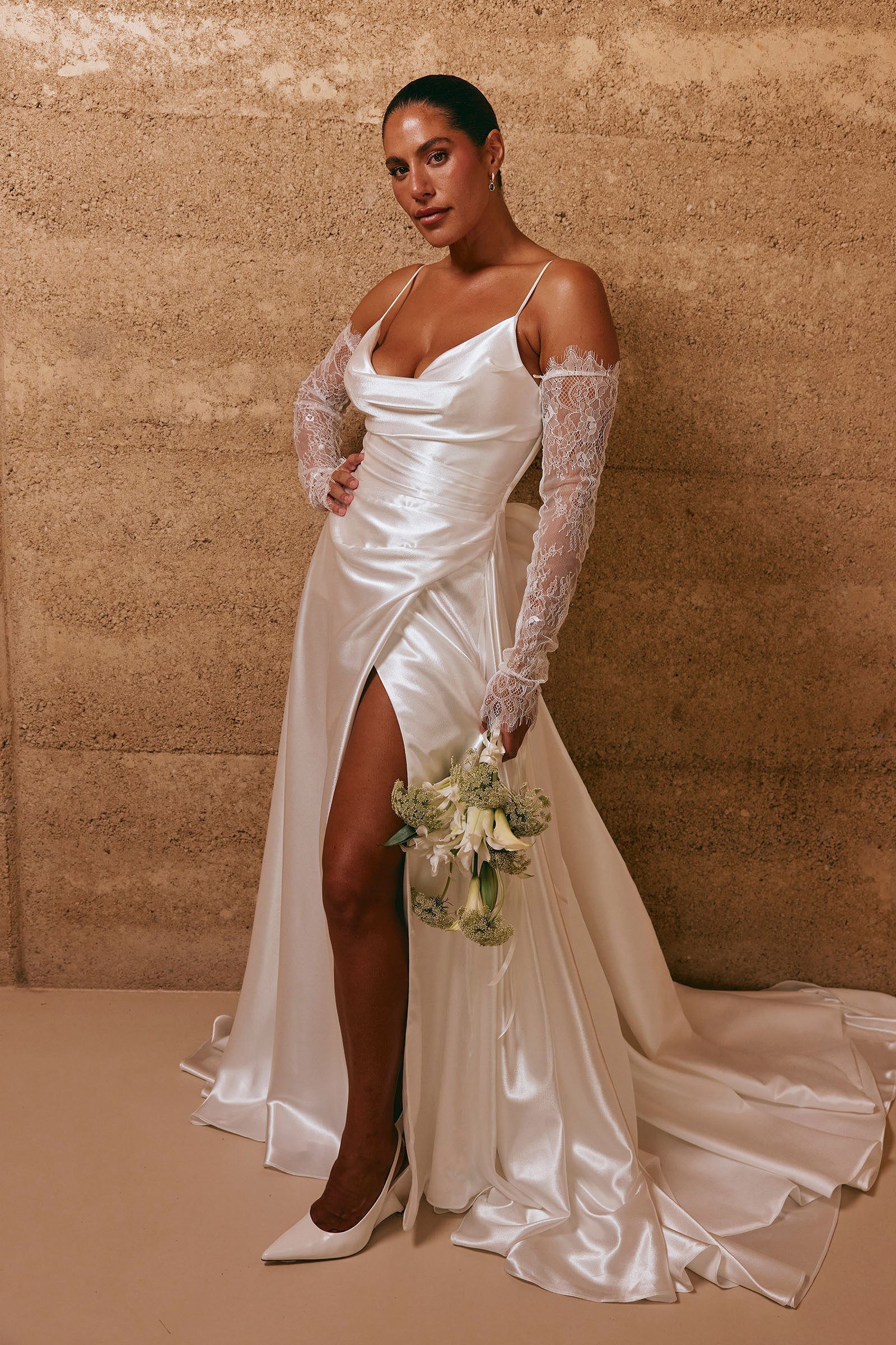 A-line Satin Wedding Dress_L_