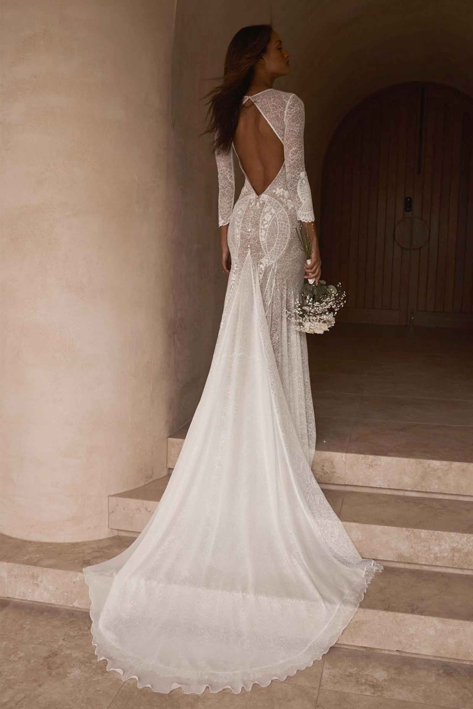 Buy wedding dresses online Welcome - Fifi's Bridal Boutique - 5 stars