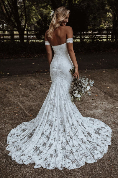 Lace fishtail wedding deals dress